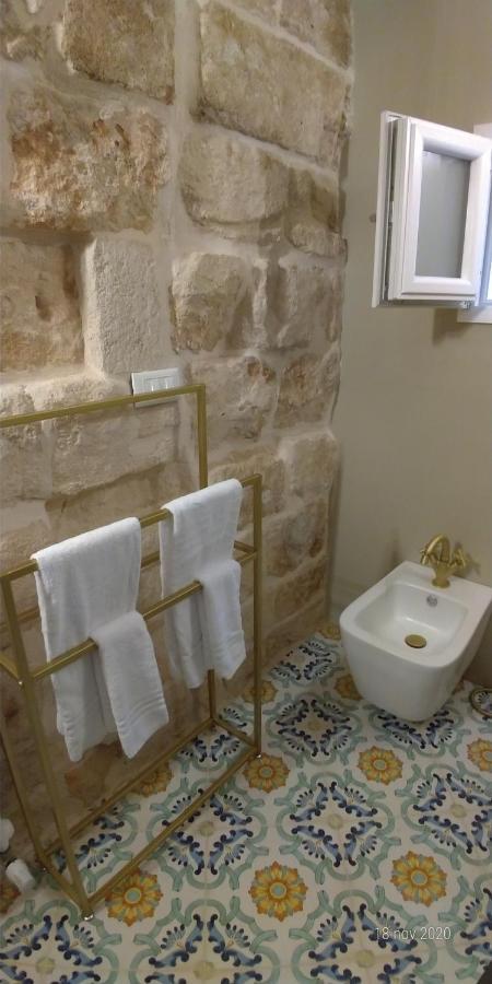 My Monopoli - Casa Dei Fiori Suite "Mimosa" Casa D'Epoca Eksteriør bilde